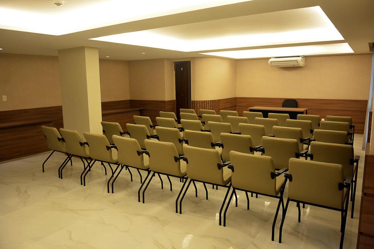 Pituba Praiamar Hotel Салвадор Екстериор снимка
